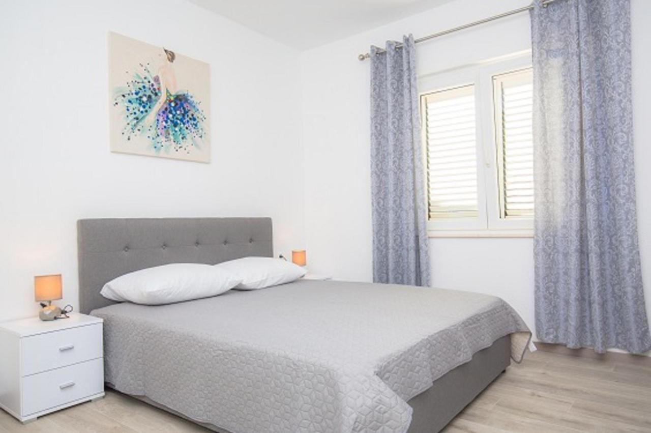 Apartmani Vesna Milisa 프리모스턴 외부 사진