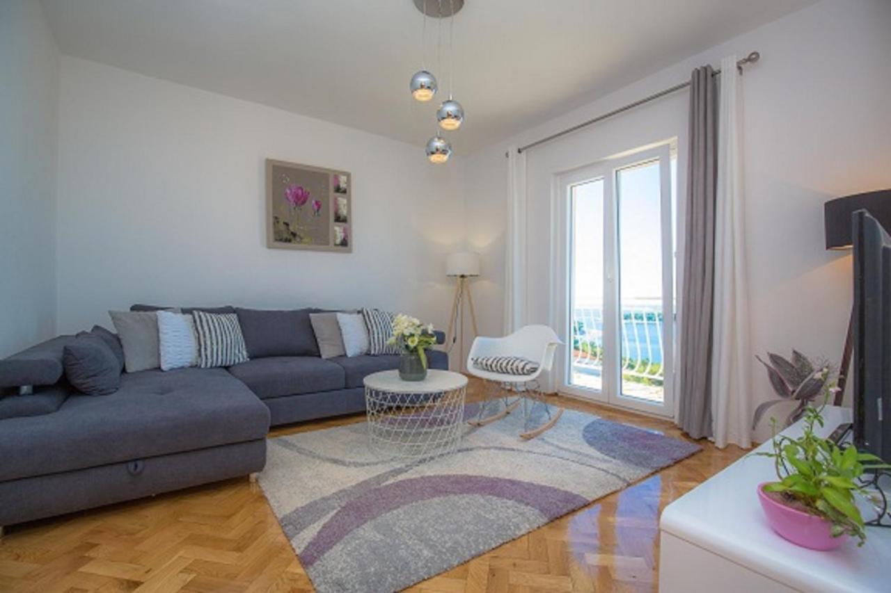 Apartmani Vesna Milisa 프리모스턴 외부 사진