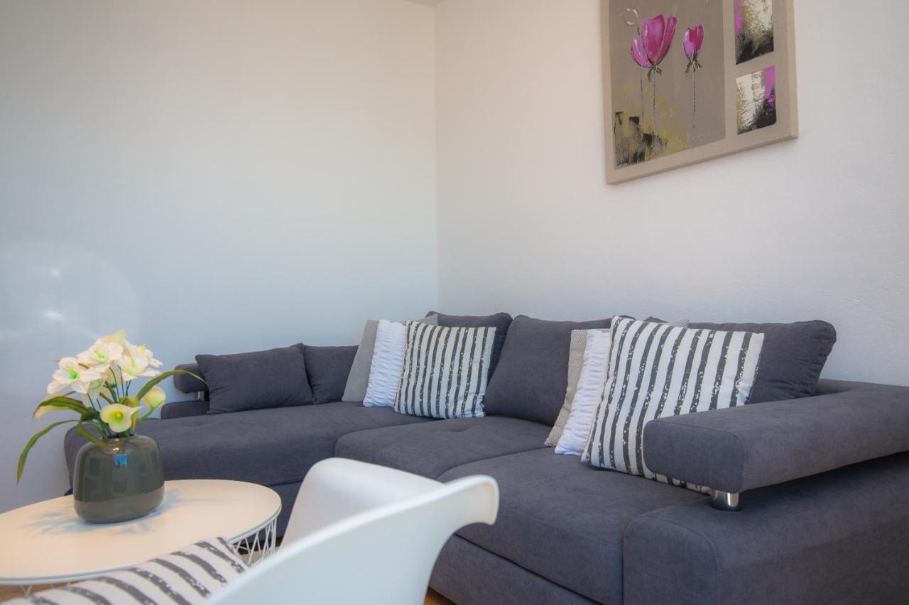 Apartmani Vesna Milisa 프리모스턴 외부 사진